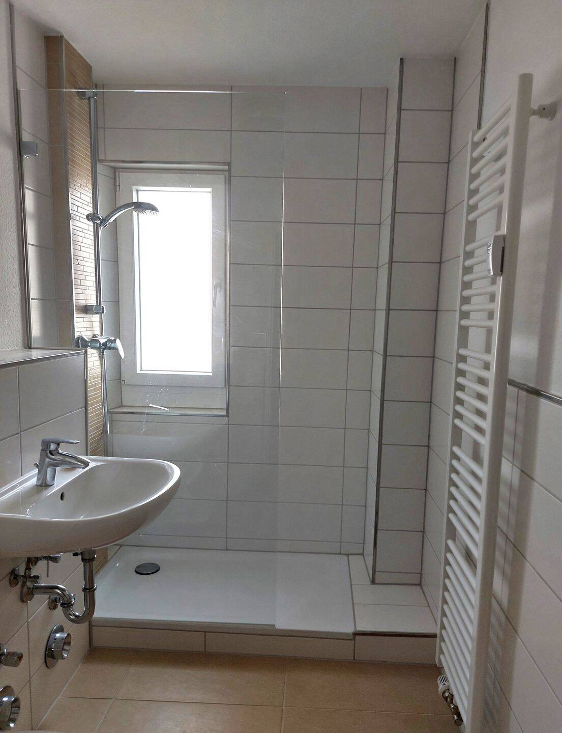 Charmante 2-Zimmer-Wohnung mit Balkon und Entwicklungspotenzial – Nürnberg – Vorschaubild 7