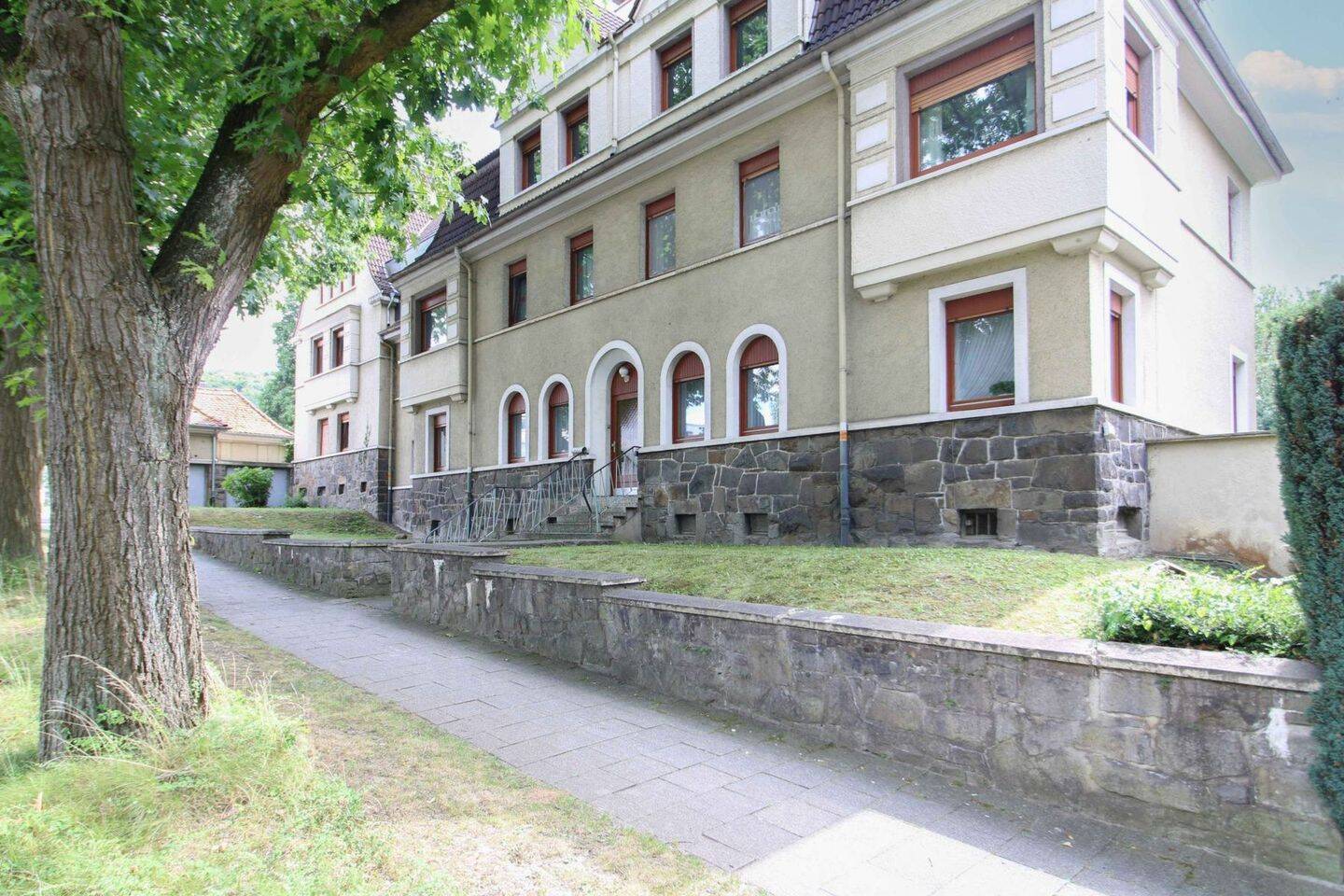 Ruhige Rückzugsoase - Wohnen in gepflegter Lage von Hattingen – Hattingen – Bild 1 von 9