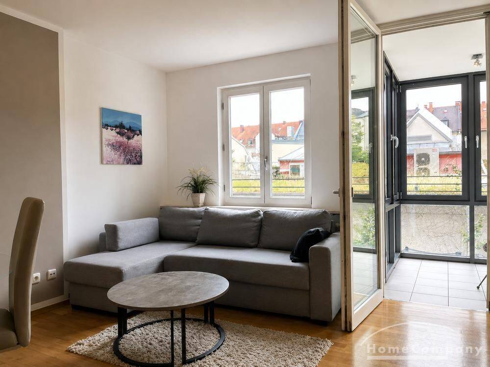 ***Großzügig geschnittene 3-Zimmer-Wohnung mit Balkon in der Maxvorstadt – München – Vorschaubild 3