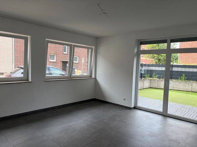 Moderne 4,5 Zimmer-Wohnung mit Garten- und Terrassenfläche in 47229 Duisburg – Duisburg – Vorschaubild 6