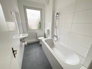Frisch renovierte 2 Zimmerwohnung – 46047 Oberhausen – Vorschaubild 6