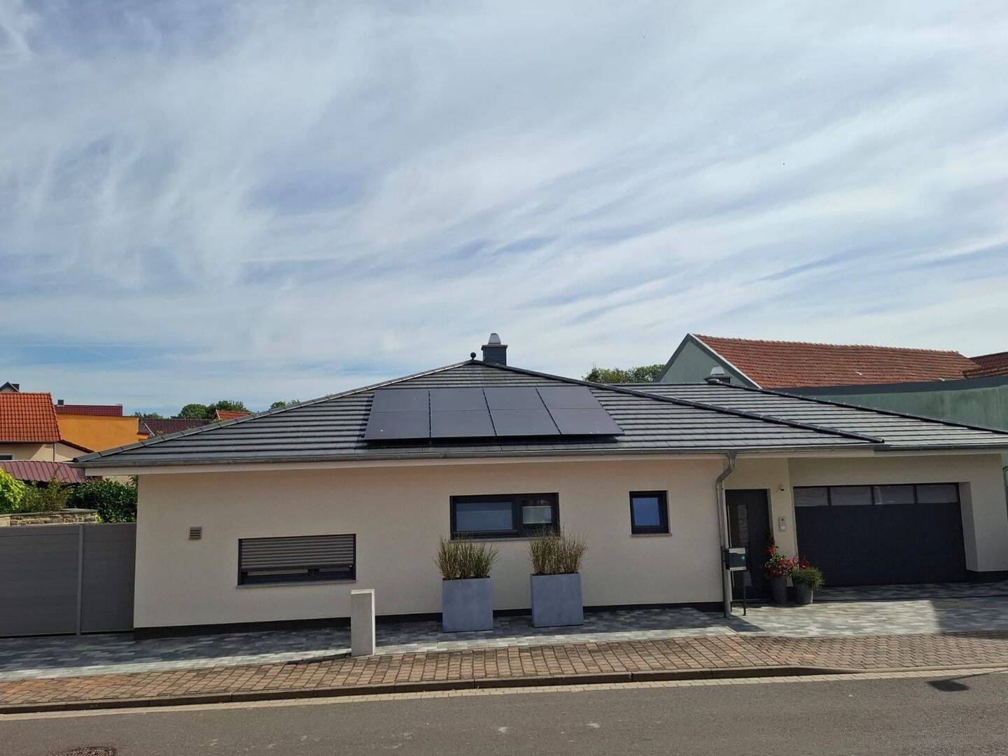 Moderner Bungalow zum Kauf – Neunheilingen – Bild 1 von 8