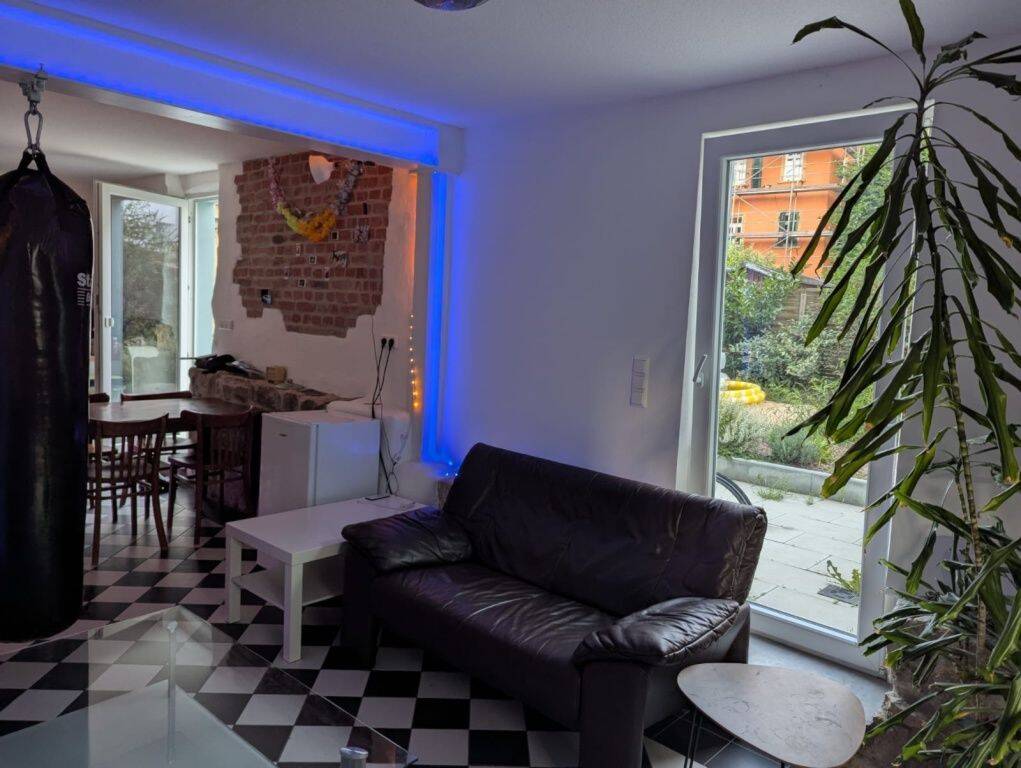 Möbliertes 16m² Zimmer zur Untermiete in Studenten WG – Tübingen – Vorschaubild 5