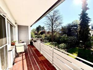 Großzügige 3 Zimmer-Wohnung mit Balkon