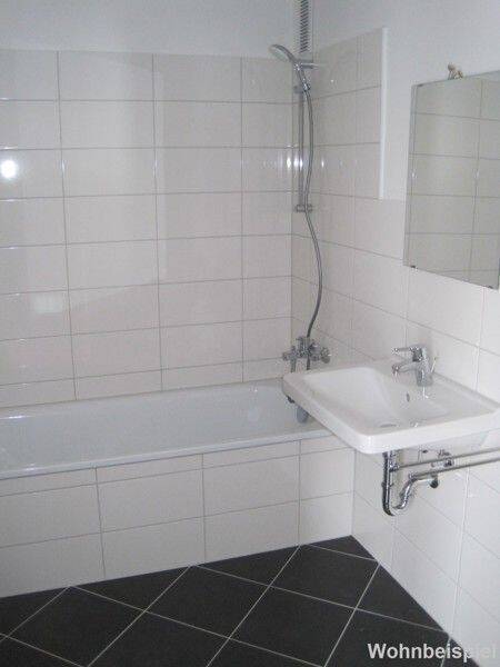 Ruhig wohnen, schnell bei Audi: Renovierte 3-Zimmer-Wohnung mit Balkon! – Ingolstadt – Vorschaubild 4