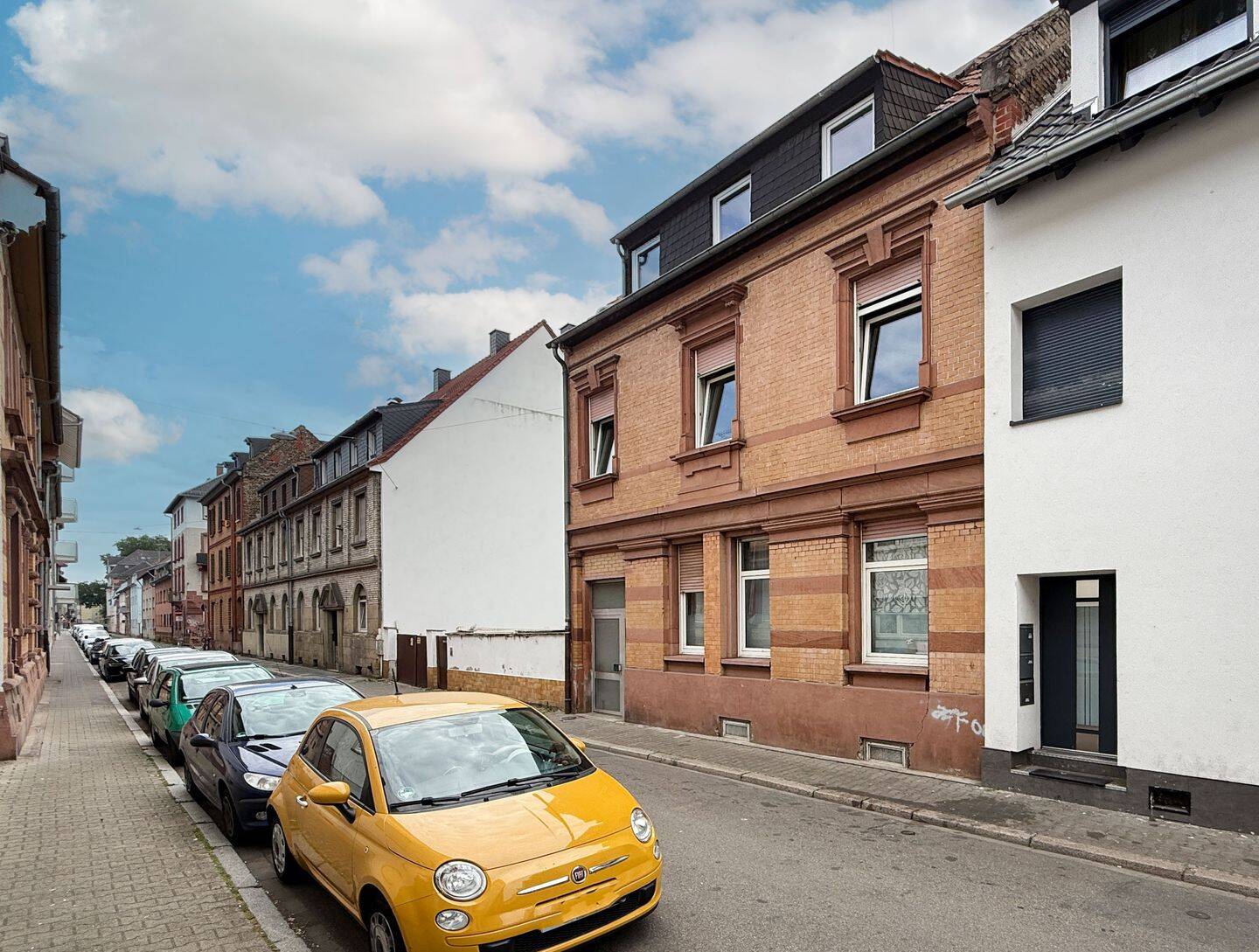 Dreifamilienhaus in Mannheim-Neckarstadt mit 2 freien Wohnungen und gemütlichem Innenhof – Mannheim – Vorschaubild 2