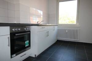 Modernisierte 2,5 Zimmerwohnung mit Abstellraum sucht Mieter – 24143 Kiel – Vorschaubild 3
