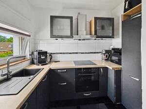 Schönes 8-Zimmer-Zweifamilienhaus in toller Lage von Bielefeld-Quelle – 33649 Bielefeld – Vorschaubild 2