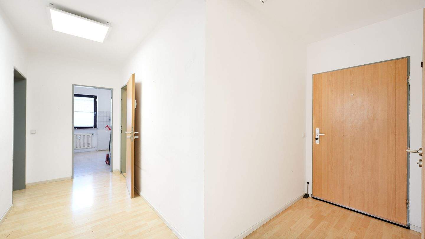Gut geschnittene 3-Zimmer-Wohnung mit Loggia und Tiefgaragenstellplatz in St. Johannis – Nürnberg – Vorschaubild 8