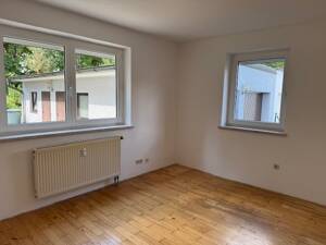 Mü.-Waldperlach - 2-Familienhaus mit traumhaften Garten bzw. Baugrund für max. 420 qm Wohnfläche – 81739 München – Vorschaubild 9