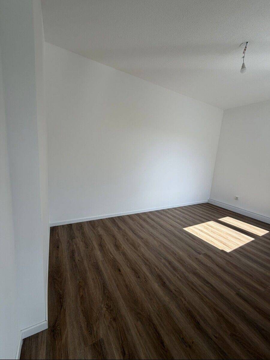 *Sanierte 3 Zimmerwohnung mit Terrasse und eigenen Eingang in Waldlage von Leverkusen Lützenkirchen* – Leverkusen – Vorschaubild 9