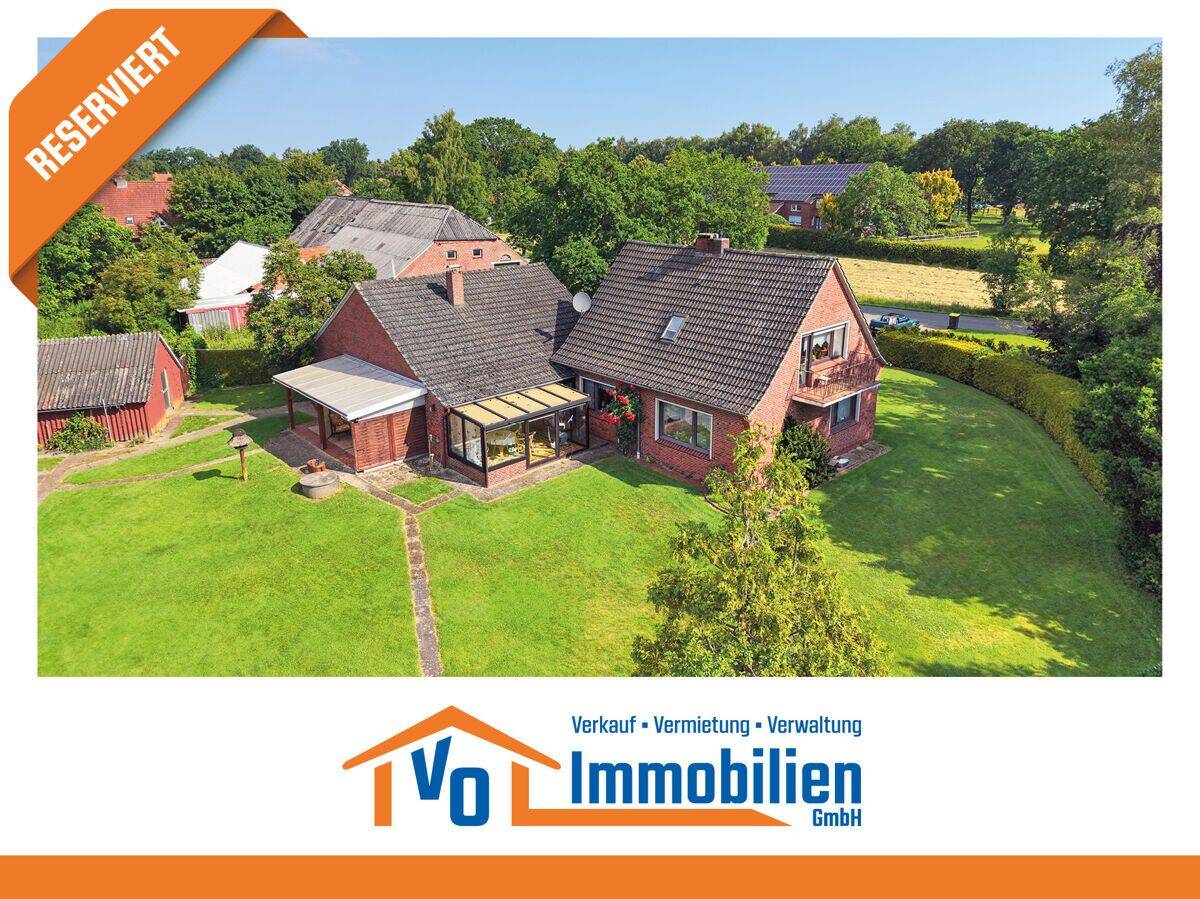 Einfamilienhaus mit Doppelgarage und Wintergarten auf weitläufigem Grundstück in Strackholt