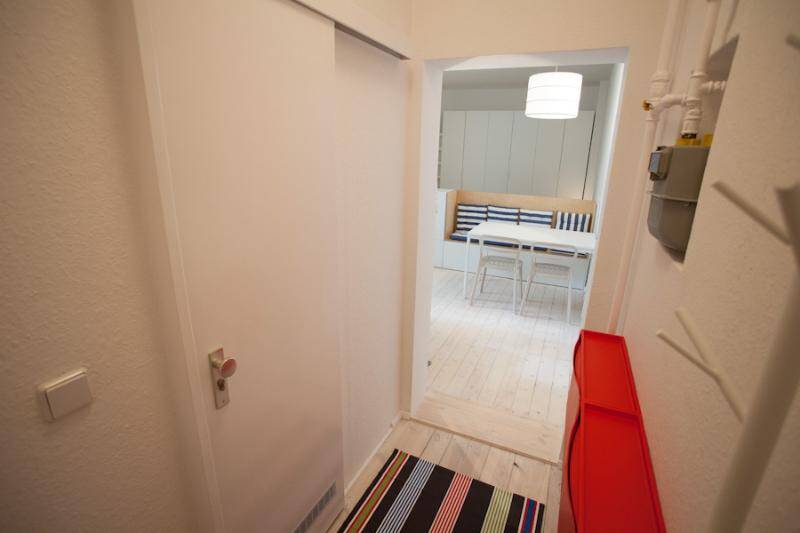 Urban Living in Prenzlauer Berg - möblierte Altbauwohnung mit Charme – Berlin – Vorschaubild 3