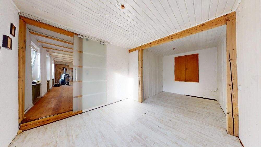 +++ Für Handwerker im Ortszentrum: Geräumiges 2-3 Familienhaus mit Balkon, überdachtem Freisitz, Garten und 2 Garagen in ruhiger Seitenstraße+++ – Waldfischbach-Burgalben – Vorschaubild 8