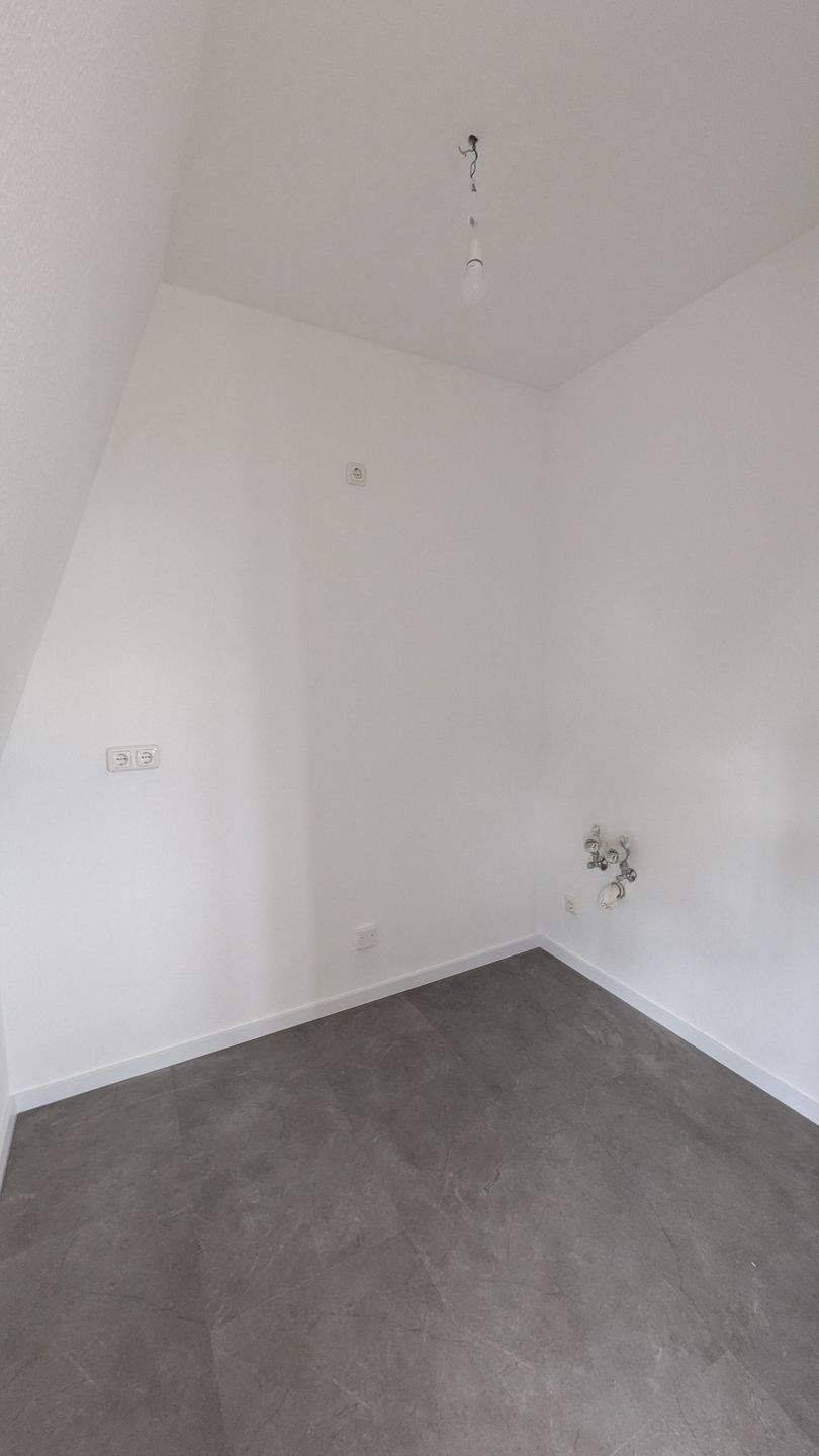 Helle gemütliche Wohnung mit Blick in die begrünte Umgebung – Dresden – Vorschaubild 5