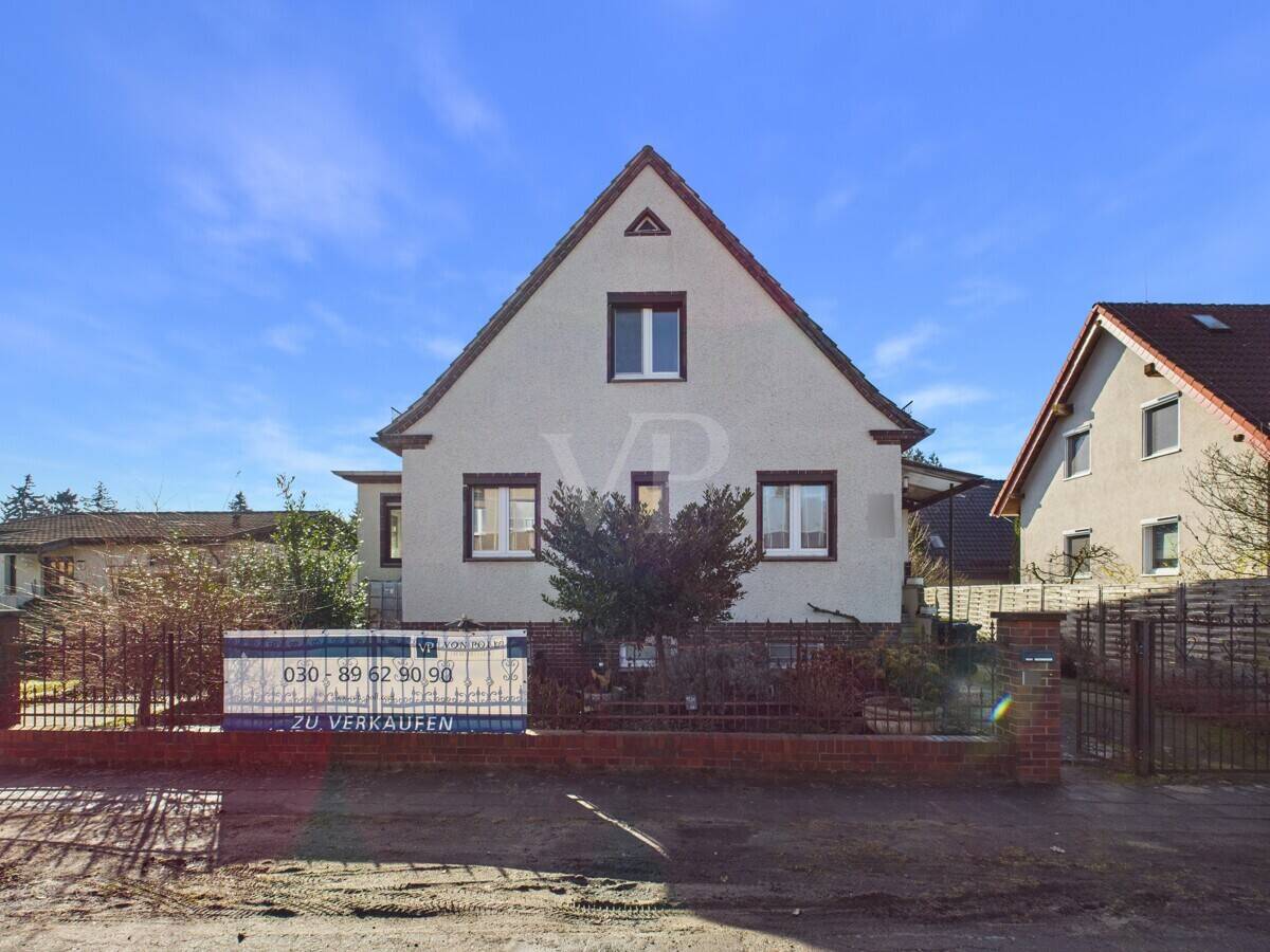 Raumwunder mit Kamin: Modernisiertes Einfamilienhaus mit 5 Räumen in ruhiger Lage – Berlin – Vorschaubild 5