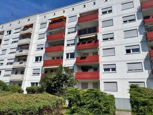 Geräumige 4-Zimmer-Wohnung mit Loggia – 76135 Karlsruhe – Vorschaubild 2