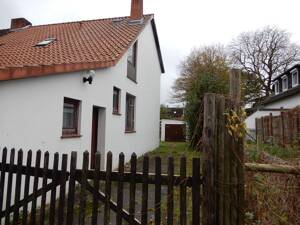 ! VERKAUFT ! - Bremen Stadtteil Horn - Am Lehester Deich - Doppelhaushälfte mit herrlichem Grundstück - Garage