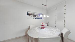 Stilvolle 3-Zimmer-Wohnung mit ca. 92m² im Herzen Darmstadts – 64283 Darmstadt – Vorschaubild 4