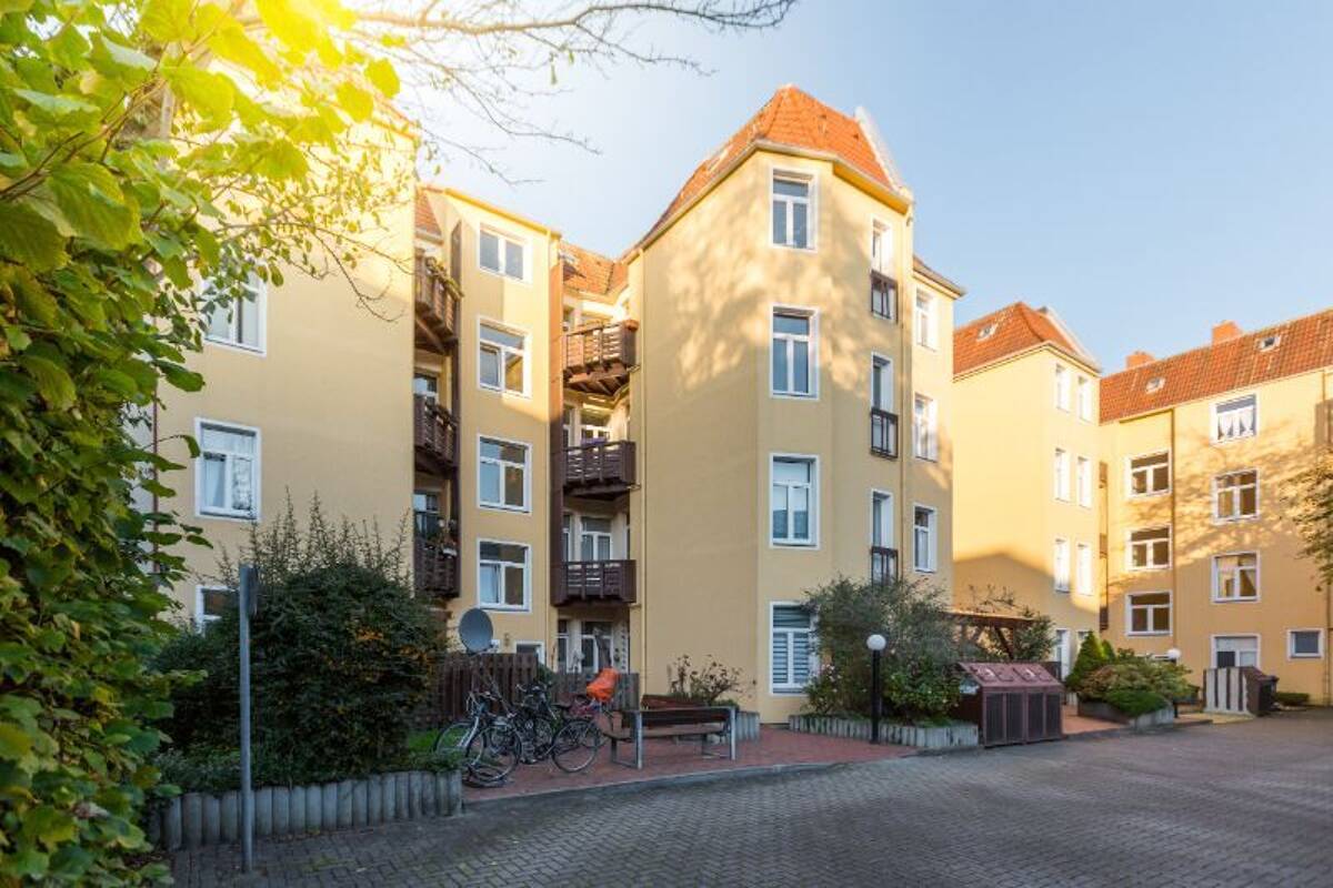 3-Zimmer-Wohnung mit Duschbad und 2 Balkonen in Bremerhaven – 27576 Bremerhaven – Bild 1 von 9