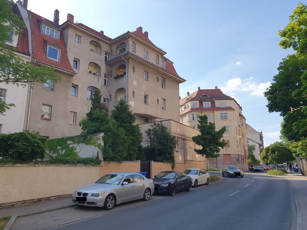 * CHARMANTE 2-Zi-Wohnung in STILvollem ALTBAU und attraktiver CITYLAGE * – Fürth – Vorschaubild 2