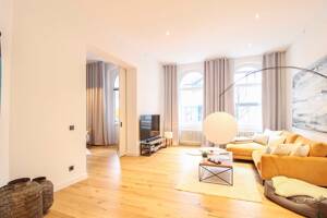 Exklusiver Altbau mit privatem Garten, moderner Raumaufteilung & variabler Wohnstruktur – 30159 Hannover – Vorschaubild 2