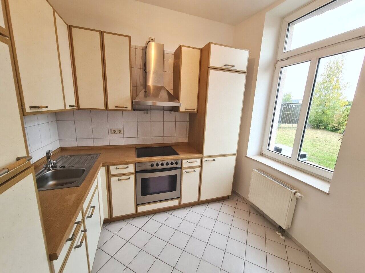 Attraktive 2-Raum-Wohnung mit Balkon und Einbauküche in einem aufwändig sanierten Gründerzeithaus im York-Gebiet in Chemnitz – Chemnitz – Vorschaubild 5