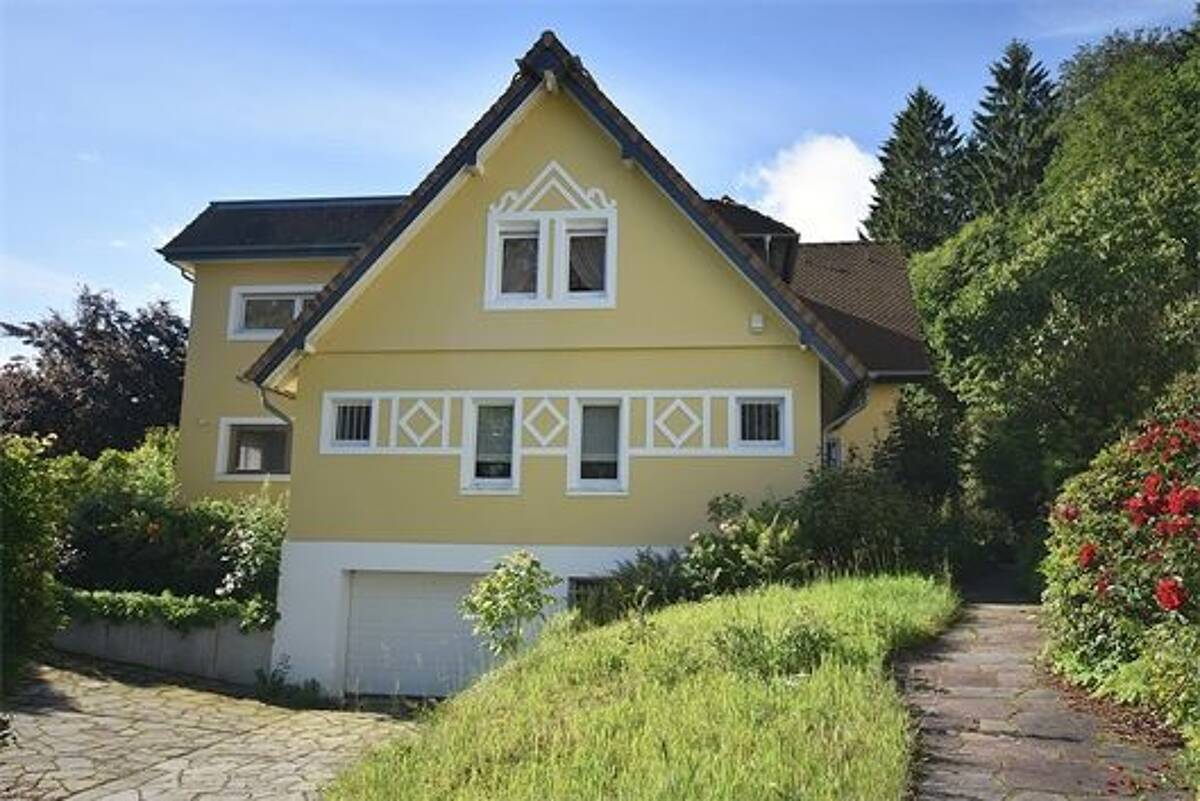 Charmantes Familiendomizil mit Gartenidylle – 33617 Bielefeld – Bild 1 von 9
