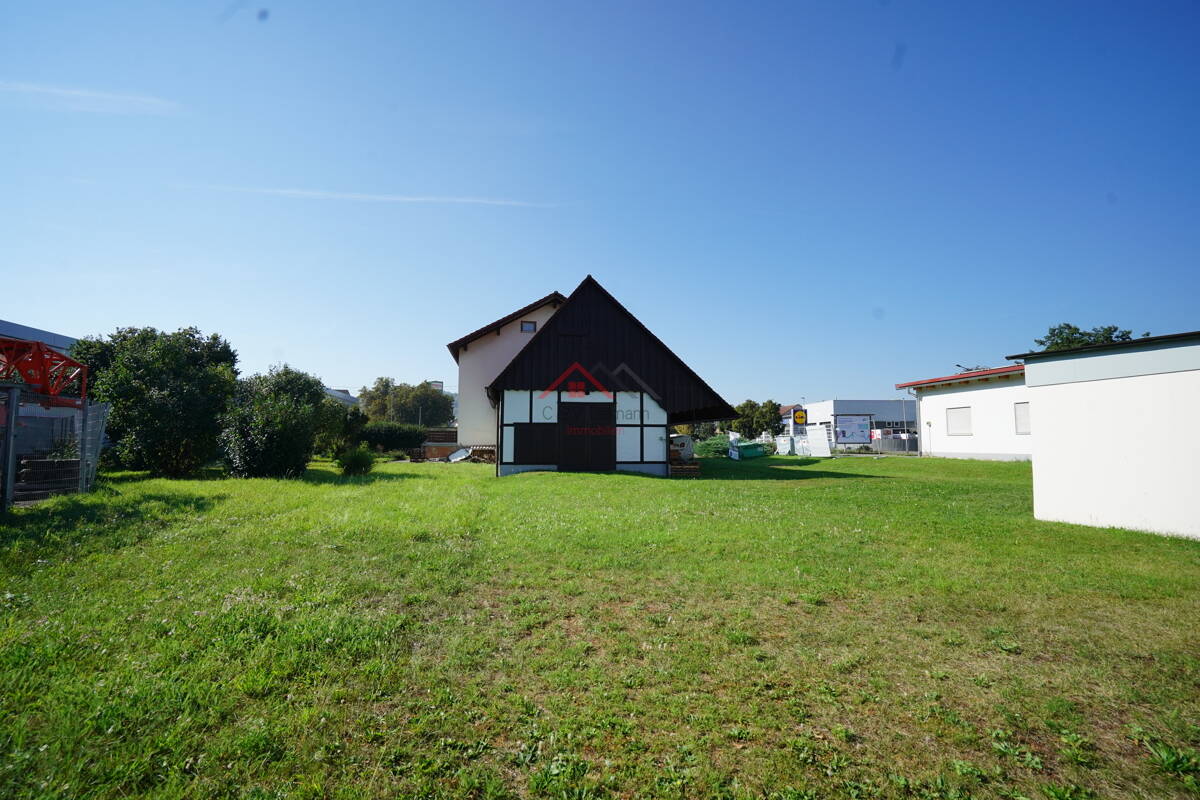 Ihre Gelegenheit - Großes Gewerbeareal mit Wohnhaus und vier Garagen in bester Lage von Tuttlingen! – Tuttlingen – Vorschaubild 4