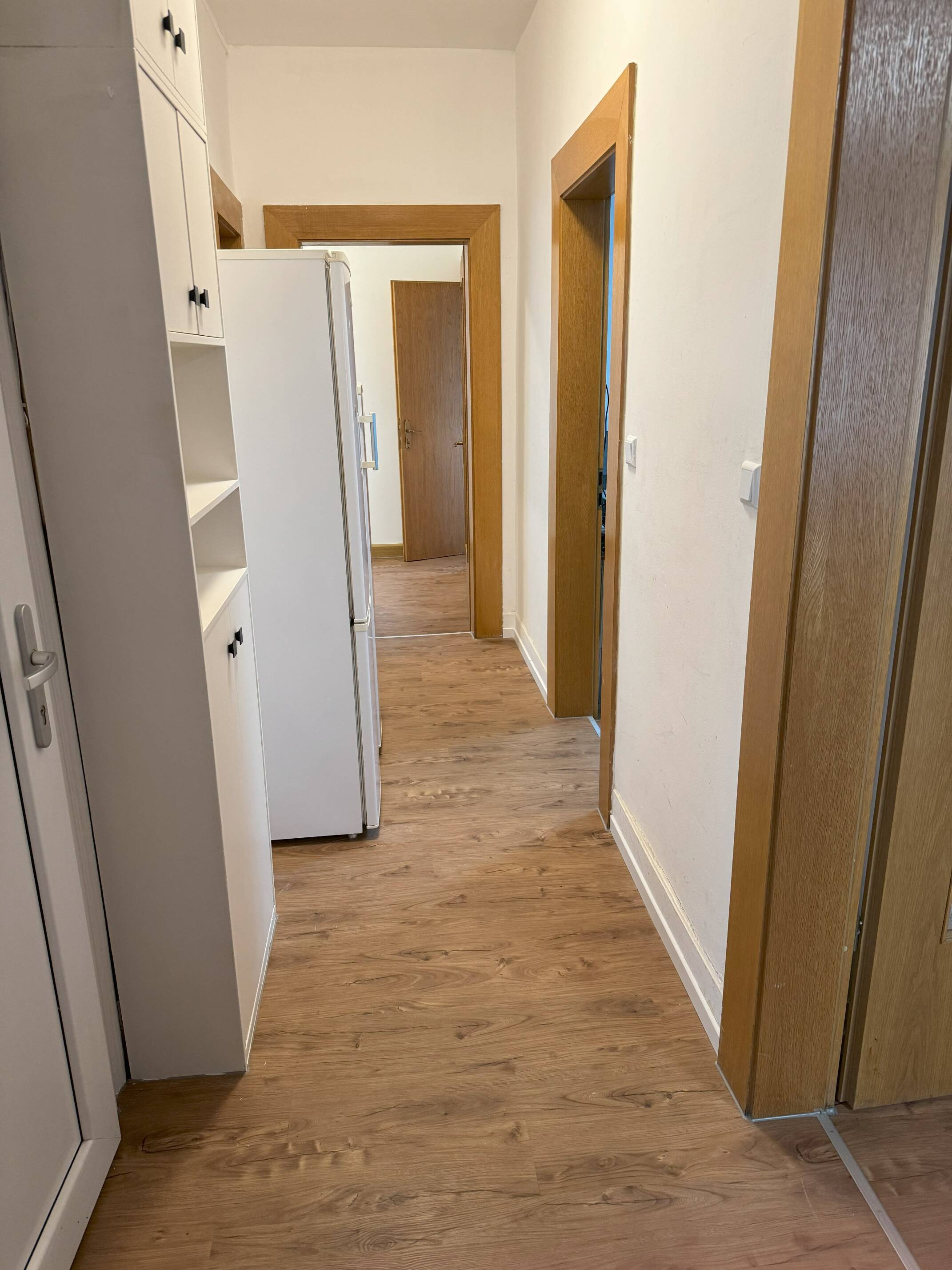 MÖBLIERTE 3-ZIMMER-WOHNUNG - auch einzeln anmietbar in S-Bad Cannstatt - 3429 – Stuttgart – Vorschaubild 3