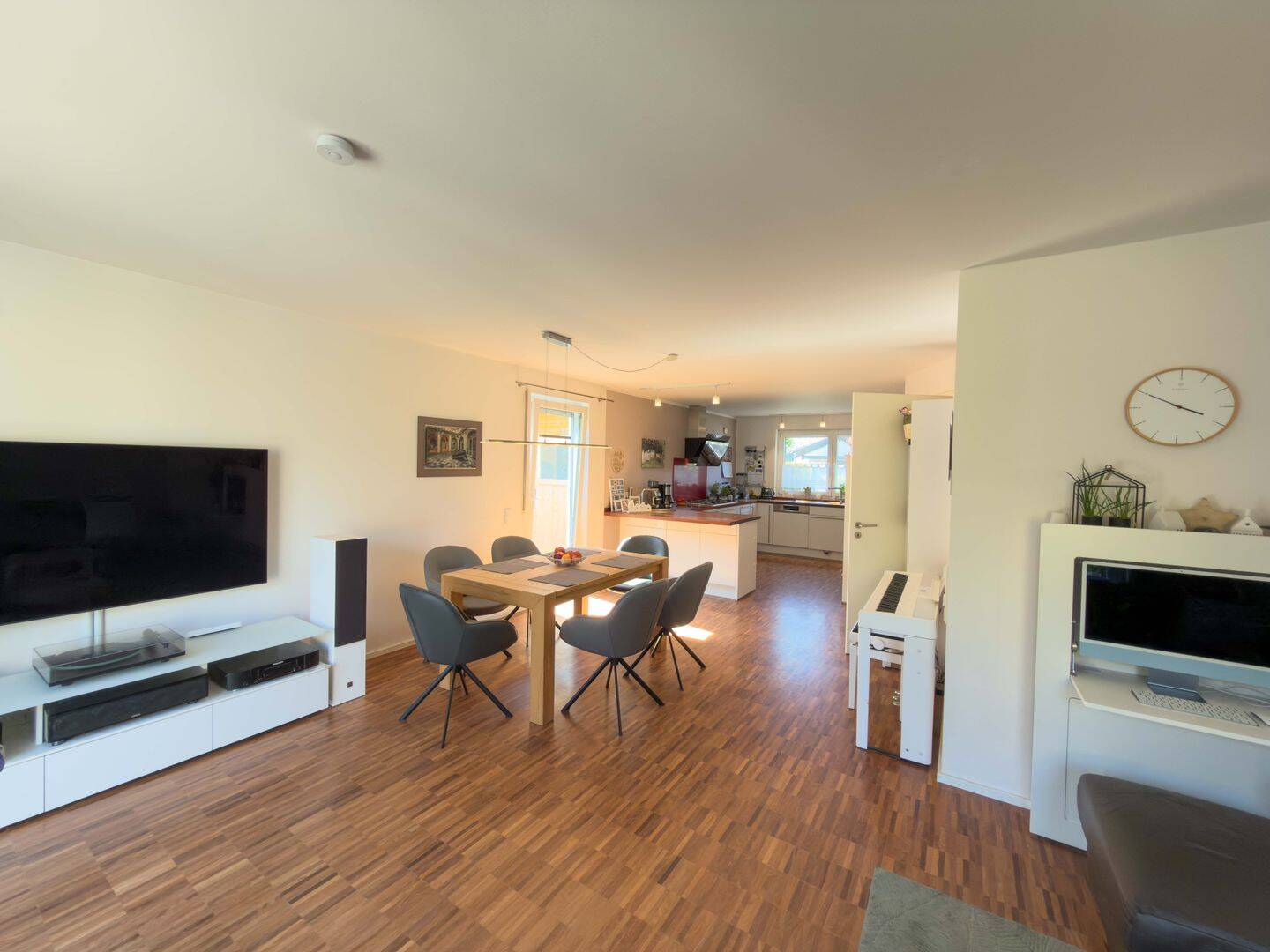 E R B P A C H T ! Premium-Doppelhaushälfte in Toplage | Sonnengarten, Gasherd, Heimkino & Glasfaser – Leverkusen – Vorschaubild 4