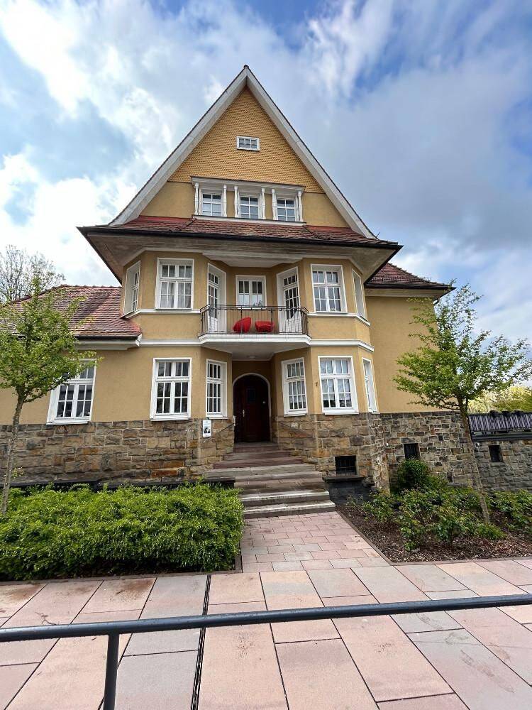 Großzügige und helle 5-Zimmer-Wohnung in Stadtvilla in Hünfeld