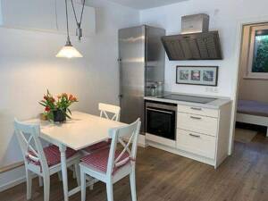 Glückstadt / Elbe - möblierte 1,5 Zimmer Wohnung mit Terrassennutzung (Einliegerwhg) - Grenzritt 15 – 25348 Glückstadt – Vorschaubild 2