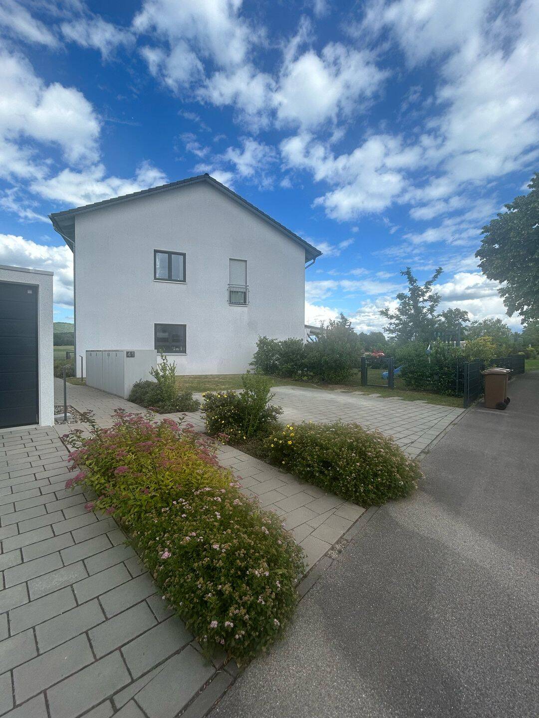 Traumhaftes Doppelhaus mit Garten in Hirschaid zu vermieten