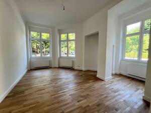 Garten-Wohnung mit 2 Zimmern - Umbau zu 3 Zimmer möglich
