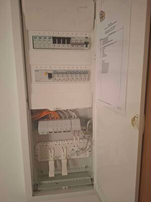 Alles neu! Kernsanierte 1-Zimmer-Wohnung mit Top-Infrastruktur – 91052 Erlangen – Vorschaubild 7