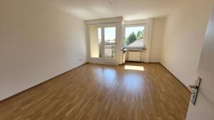 Frisch renovierte Wohnung wartet auf Ihre individuelle Note – 21079 Hamburg – Vorschaubild 6