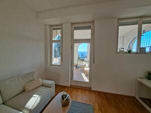Exklusives, voll möbliertes Zimmer mit großer Terrasse in zentraler Stuttgarter Lage – 70182 Stuttgart – Vorschaubild 8