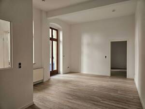 Mit Video: Kleine Terrassenwohnung im Innenhof mit Einbauküche – 39112 Magdeburg – Vorschaubild 6
