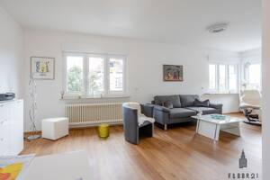 Hochwertig kernsaniertes Zweifamilienhaus für alle unter einem Dach oder als lukrative Kapitalanlage – 65934 Frankfurt am Main – Vorschaubild 4