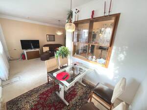 Perfekt für Familien: Ruhige 3-Zimmer-Wohnung mit Loggia und Grünblick – 12681 Berlin – Vorschaubild 8