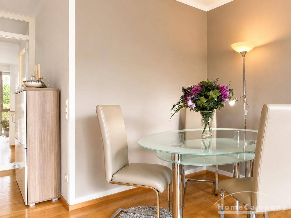 ***Großzügig geschnittene 3-Zimmer-Wohnung mit Balkon in der Maxvorstadt – München – Vorschaubild 4