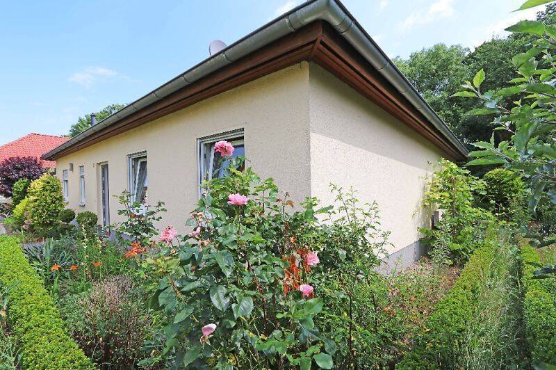 Charmanter Bungalow, ruhig gelegen mit praktischer Anbindung! – Magdeburg – Vorschaubild 4