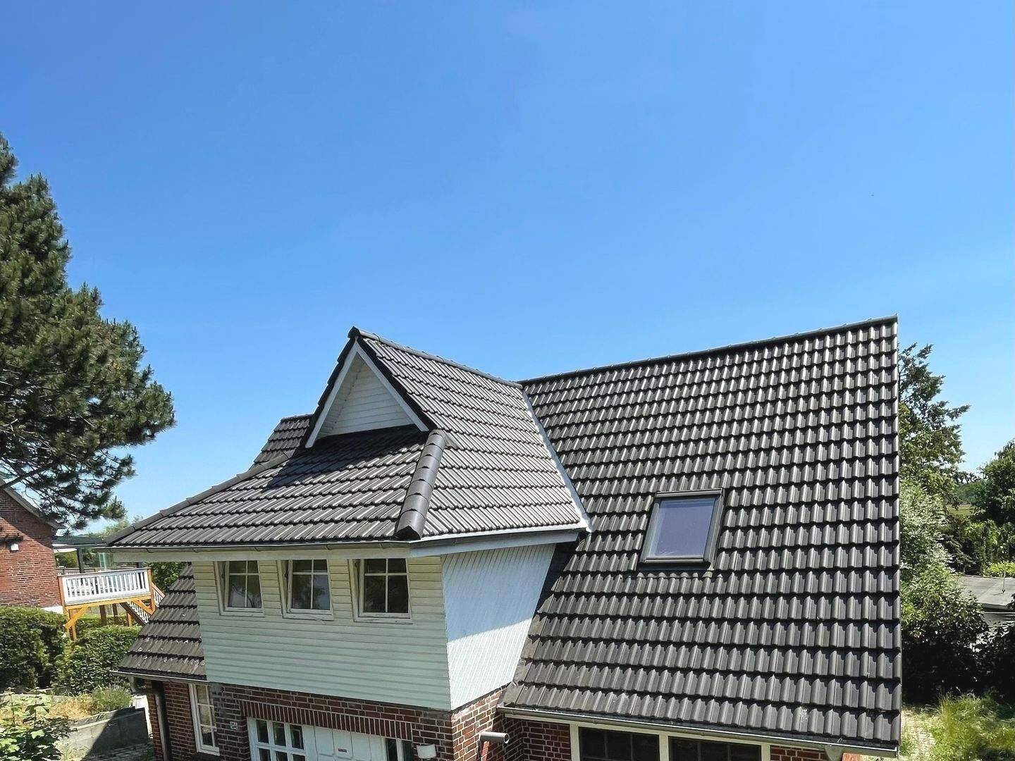 Großzügiges Einfamilienhaus mit Bungalow und großer landwirtschaftlicher Fläche zu verkaufen – Hamburg – Vorschaubild 2