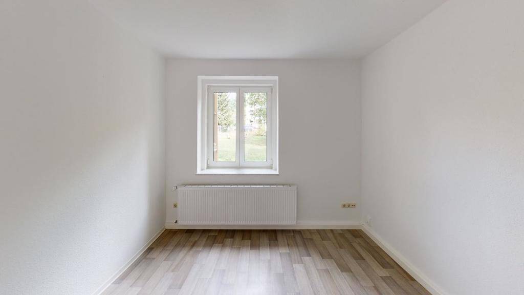 Balkonwohnung in ruhiger Seitenstraße gelegen – Chemnitz – Vorschaubild 2