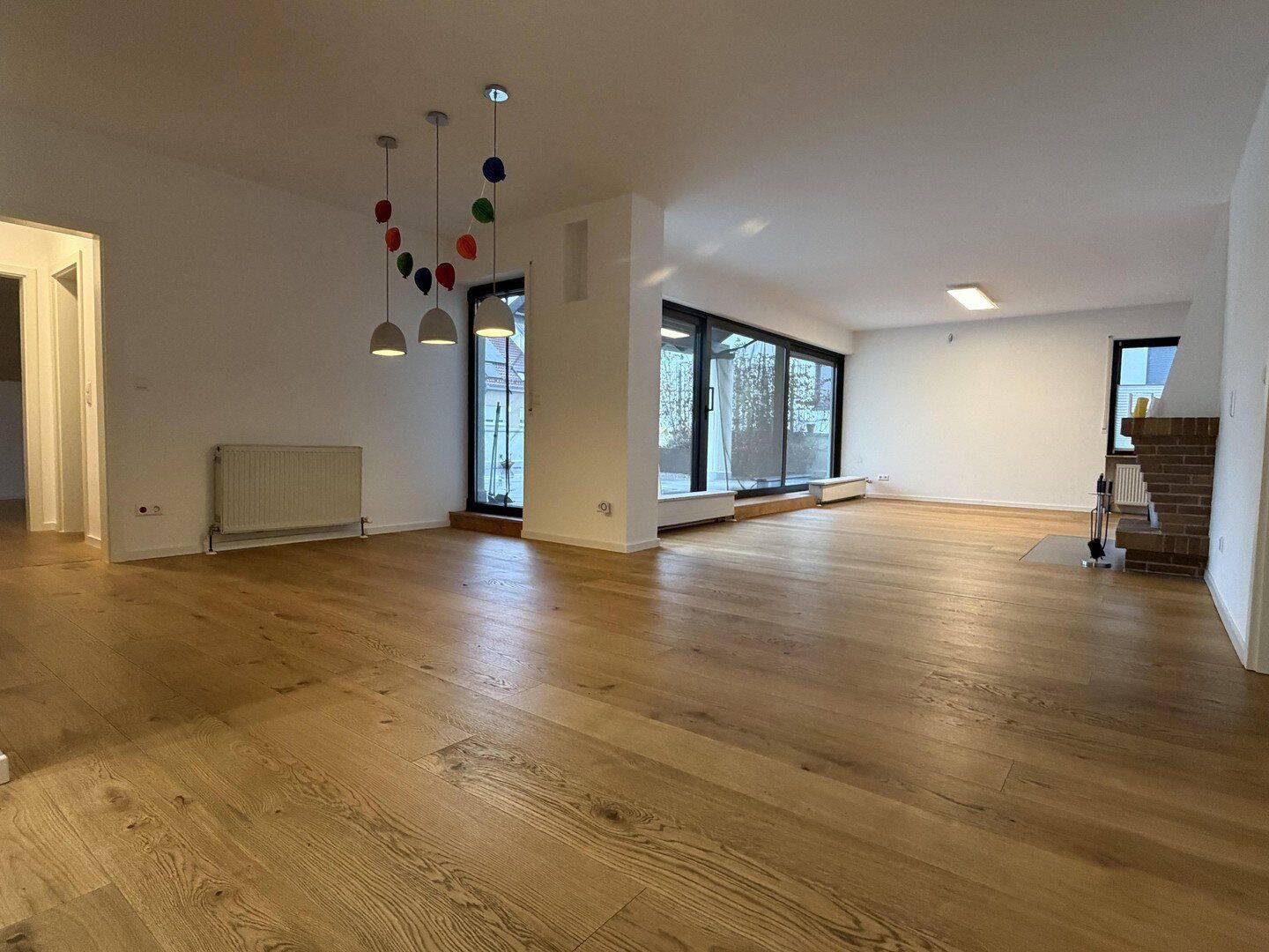 Exlusive 3-Zimmer-Eigentumswohnung mit ca. 150 m Wohnfläche