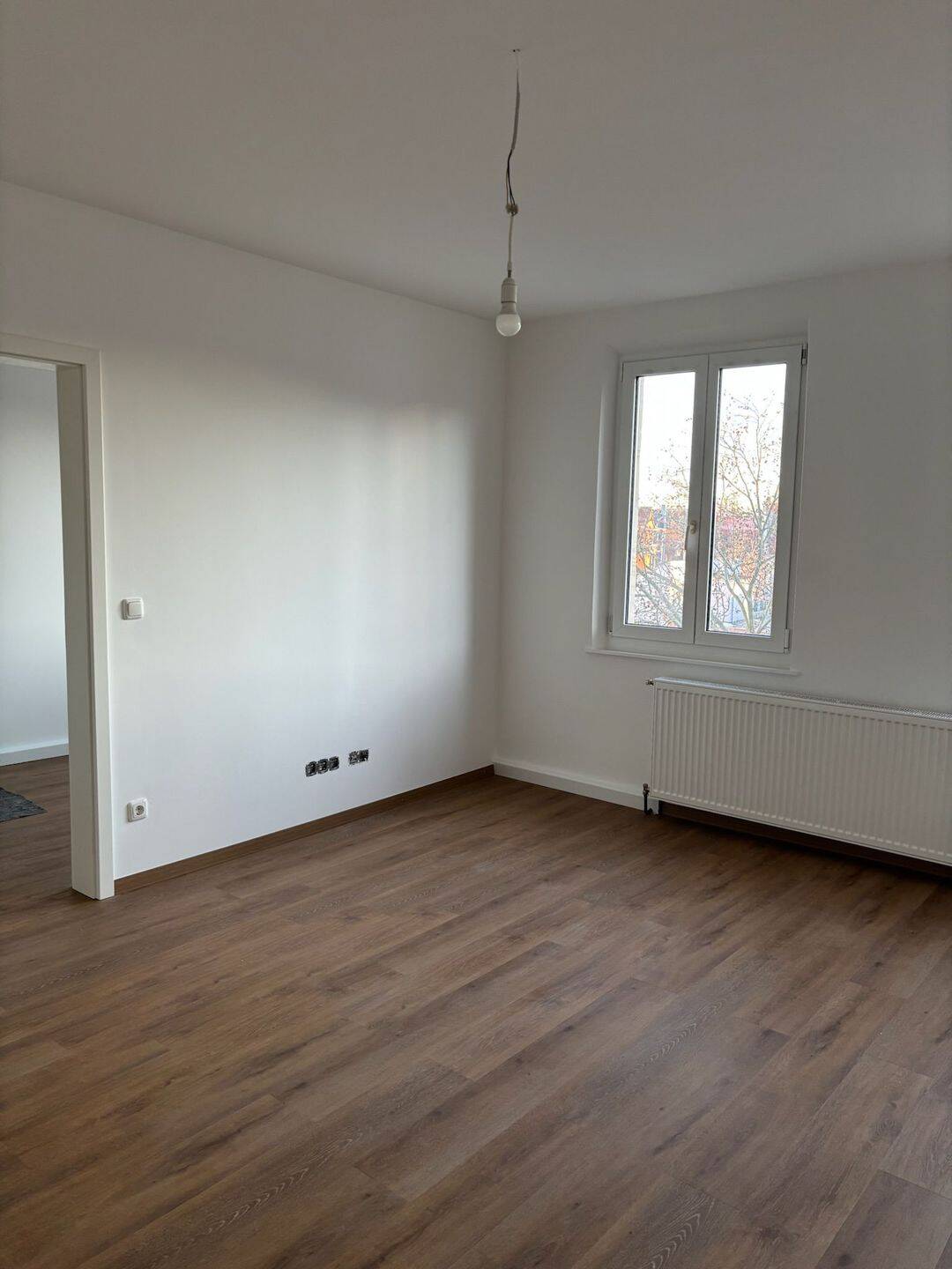 Altbaucharme trifft moderne - Ideale 2-Zimmerwohnung- – Fürth – Vorschaubild 3