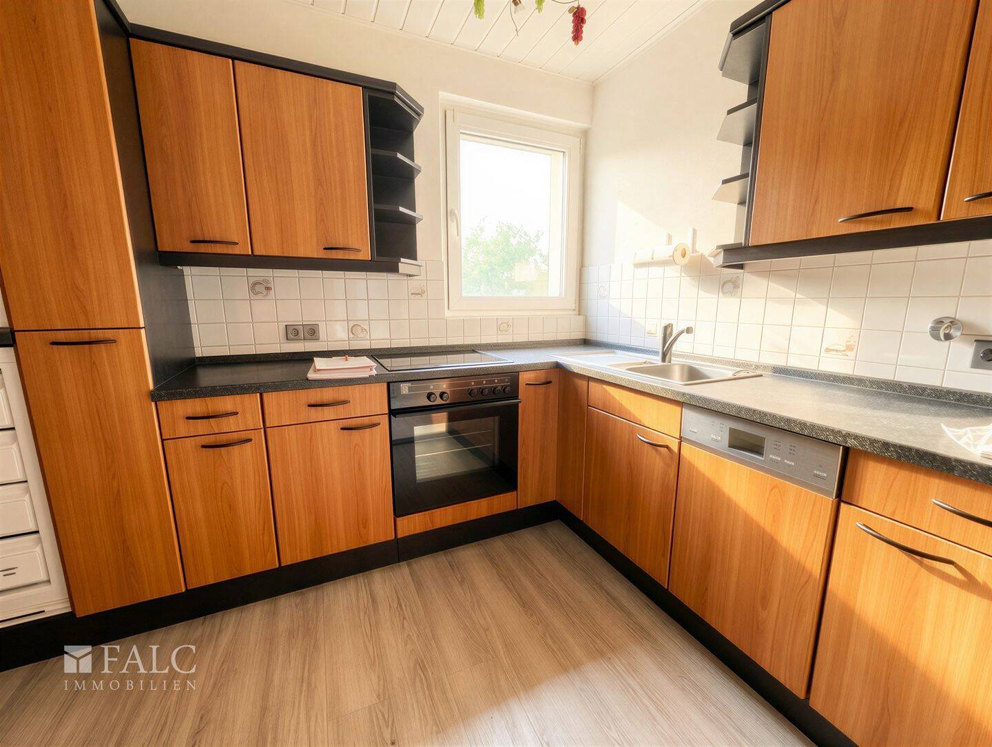 3-Zimmer-Wohnung mit Potenzial - Gestalten Sie Ihr neues Zuhause nach Ihren Wünschen – Solingen – Vorschaubild 2