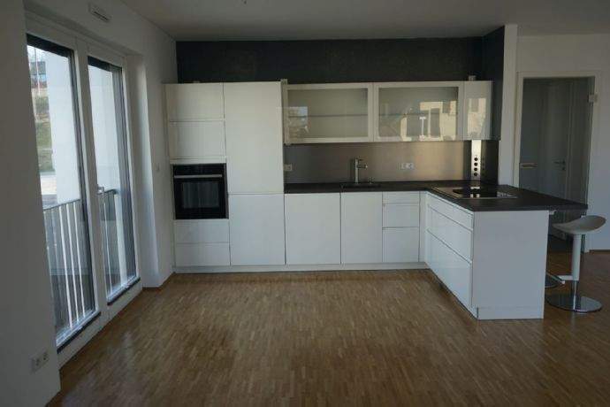 Schicke 4-Zimmerwohnung mit großem Balkon im beliebten Würzburger Stadtteil Frauenland – Würzburg – Vorschaubild 2