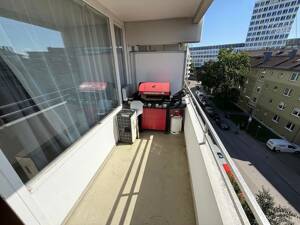 Cooles Design Apartment mit kompletter Design Ausstattung in guter Lage – 81547 München – Vorschaubild 7